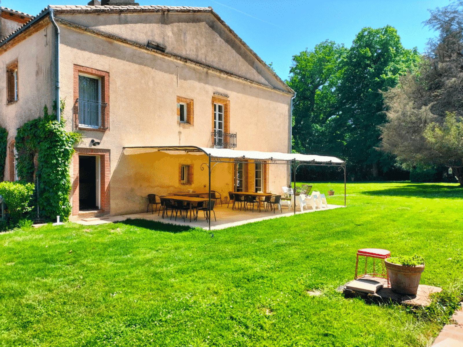 Terrase ouverte - Château de Mailhol